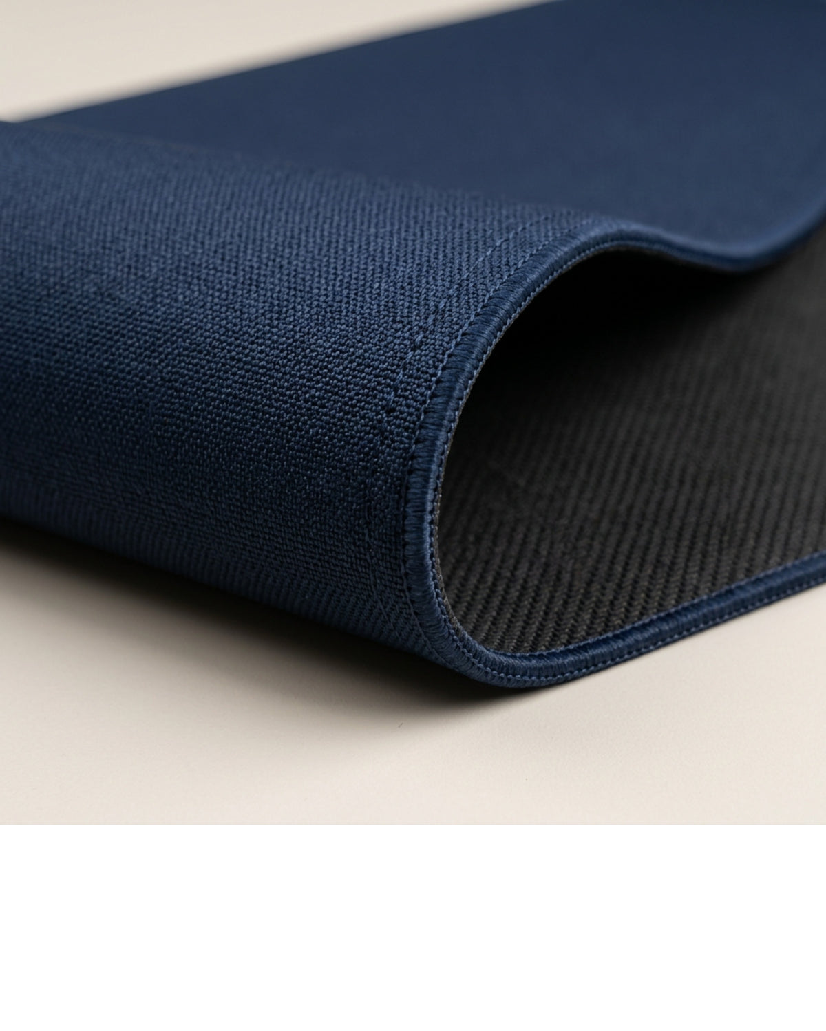 Qwfkv Extended Micro-Weave Desk Mat 850 x 350 mm Navy - Detail view